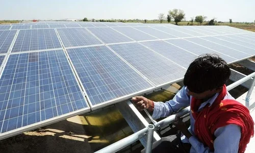 solar-panel-repair-common-problems-and-how-repair-services-can-help-solve-them-500x500